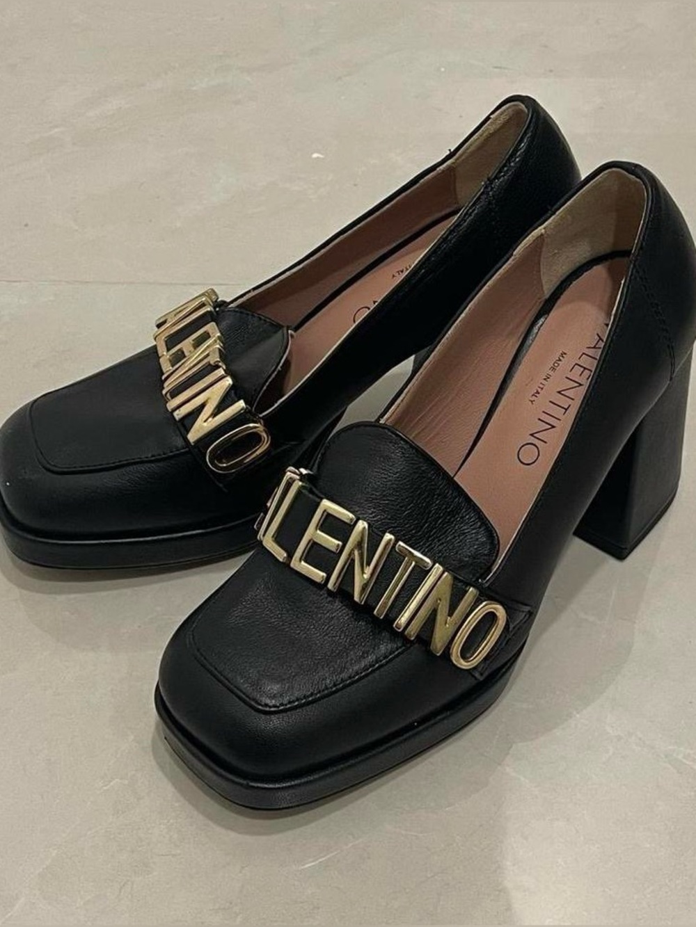 Valentino Garavani Black Leather Platform Loafer Pumps Heels Womens Size 6
